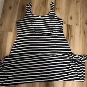 OLD NAVY MAXI SLEEVELESS Black and White Striped Dress. Size XXL